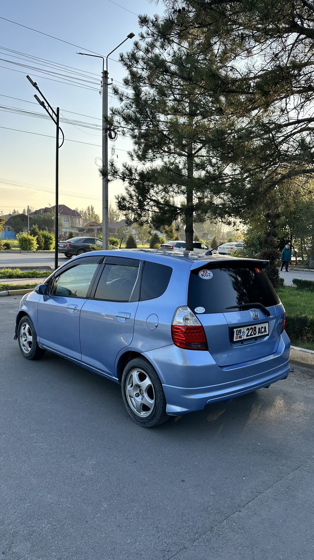 Honda Fit: 2003 г., 1.3 л, Автомат, Бензин, Хэтчбэк: фото 4