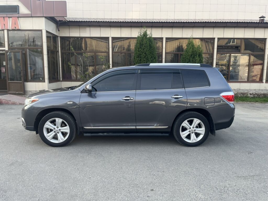 Toyota Highlander: 2010 г., 3.5 л, Автомат, Бензин, Кроссовер: фото 5