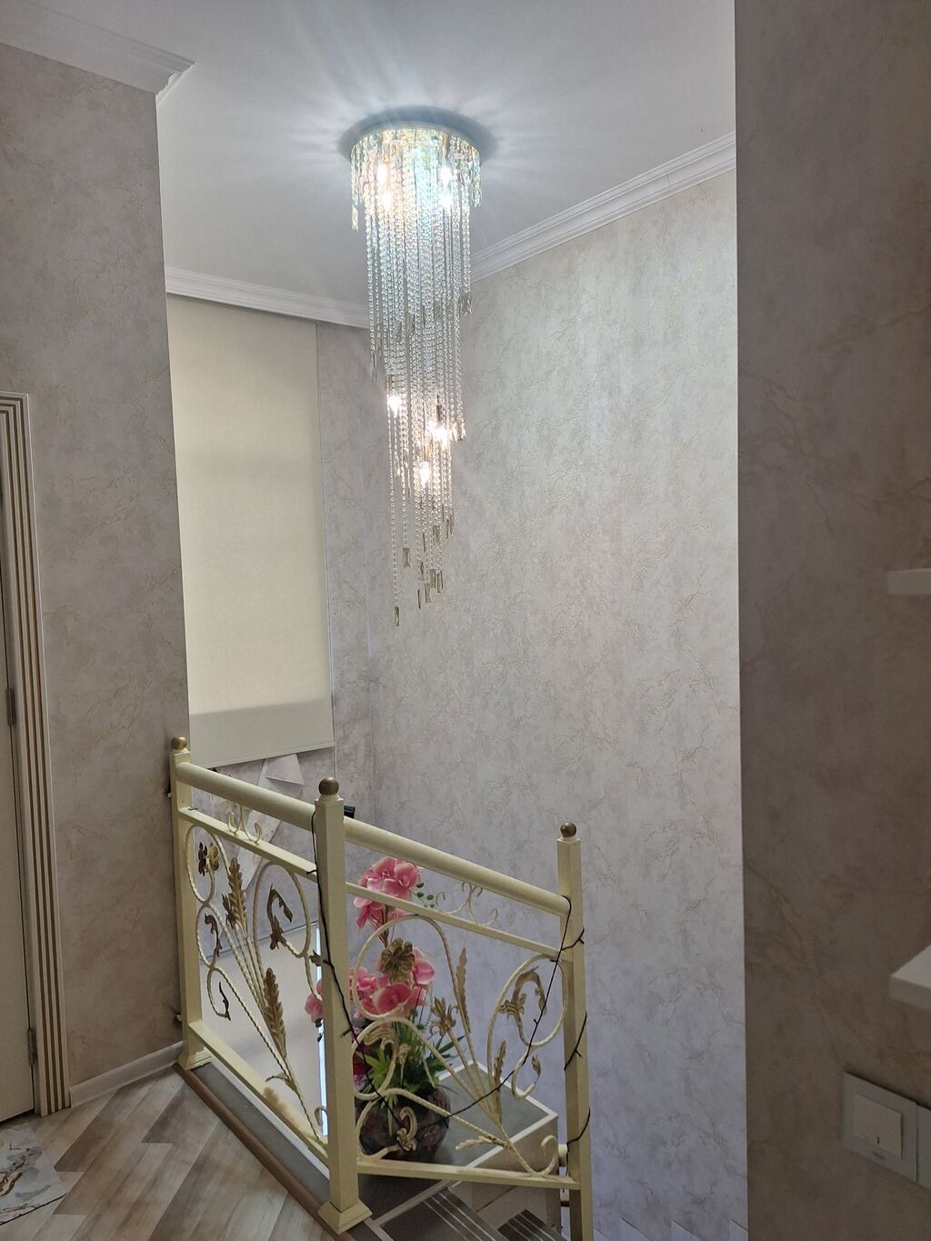 5 otaqlı, 165 kv. m, Yeni təmirli