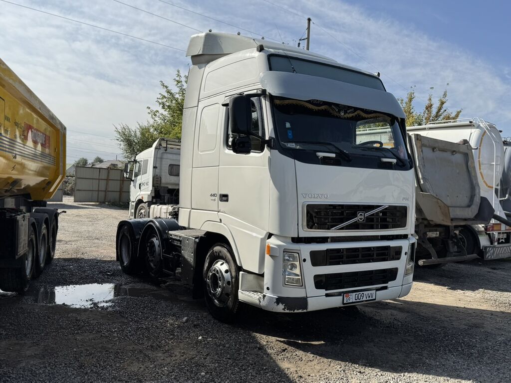 Тягач, Volvo, 2007 г., Без прицепа: фото 2