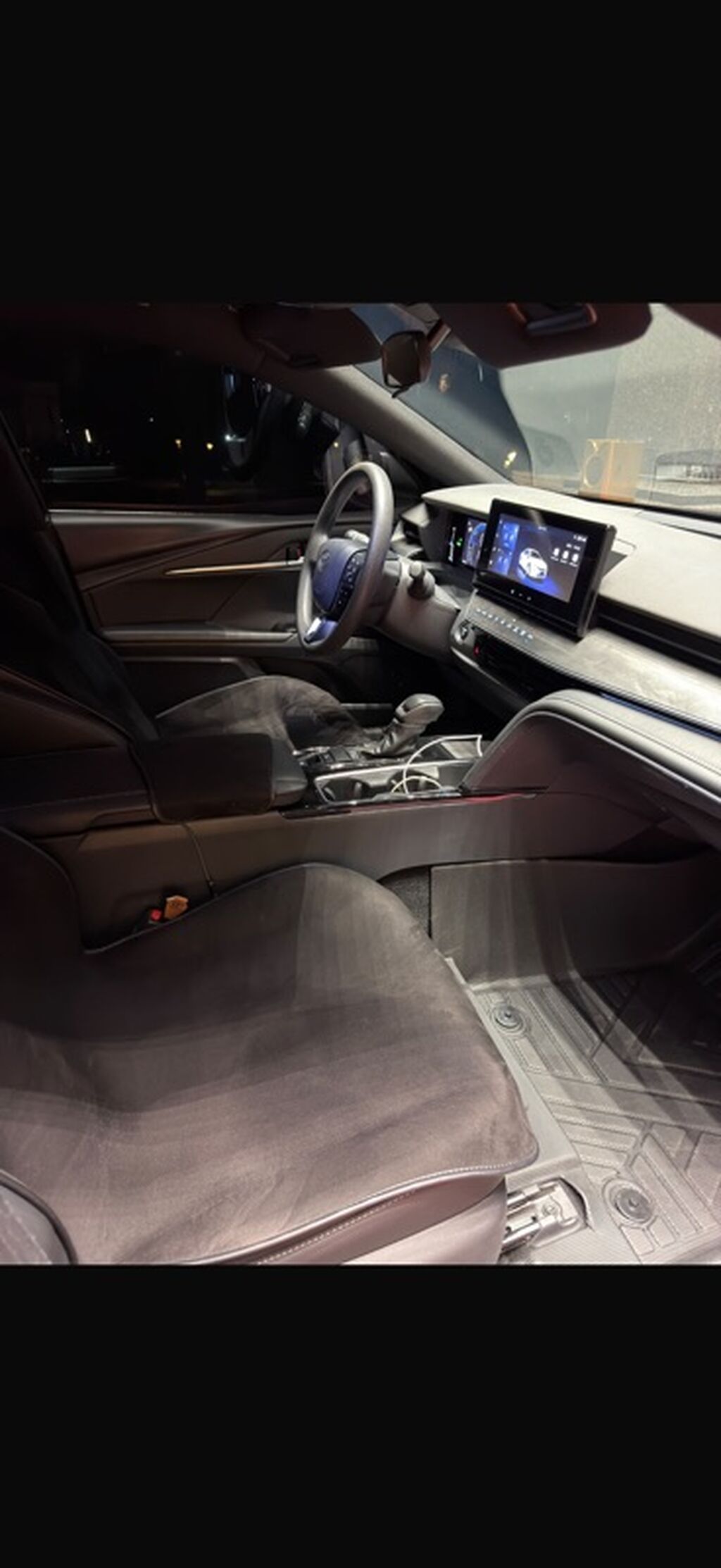 Toyota Camry: 2024 г., 0.1 л, Автомат, Гибрид, Седан: фото 6