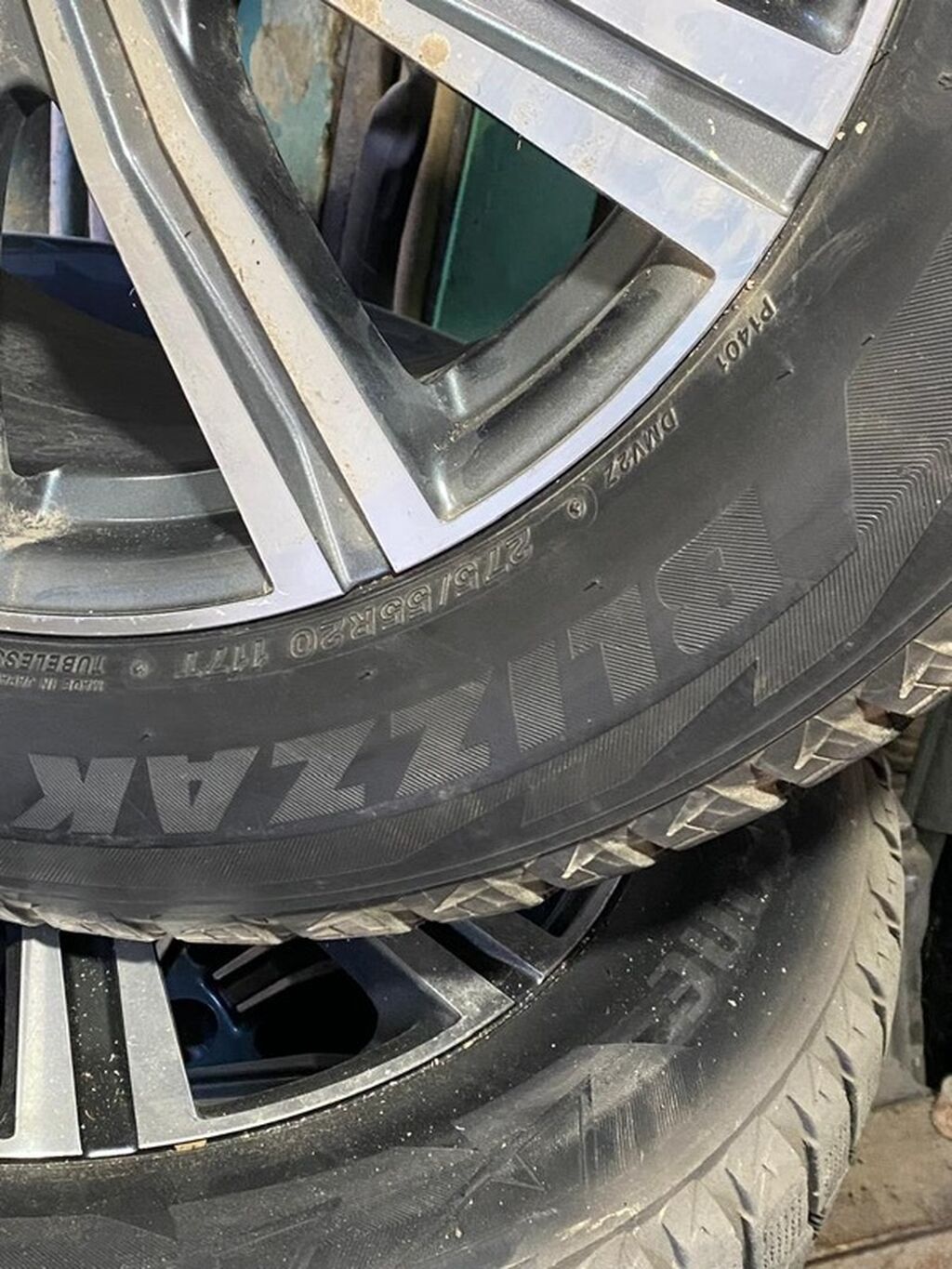 Колеса в сборе R20 зимние Bridgestone с дисками: фото 2