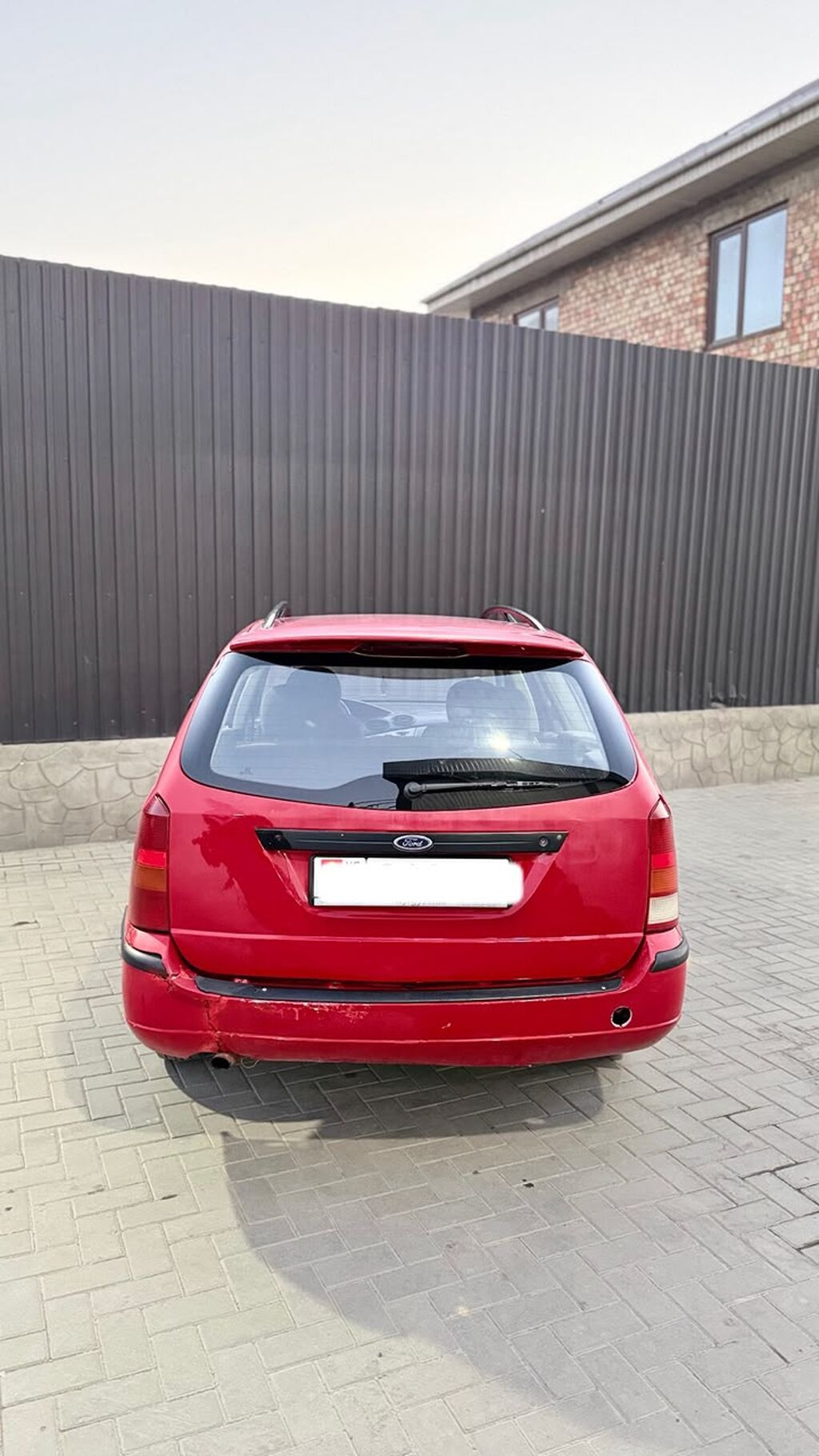 Ford Focus: 2001 г., 1.6 л, Автомат, Бензин, Универсал: фото 4