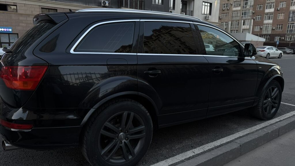 Audi Q7: 2008 г., 3.6 л, Автомат, Бензин, Кроссовер: фото 2