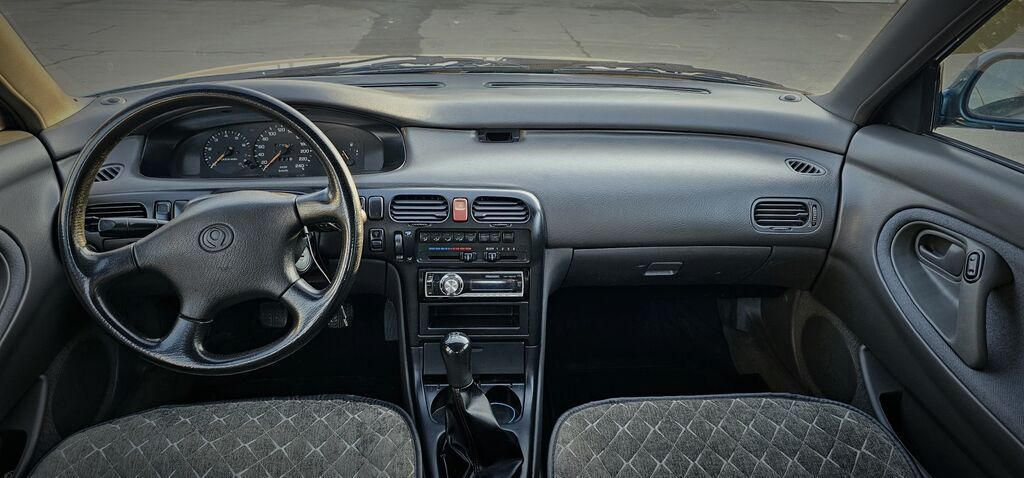 Mazda 626: 1993 г., 2 л, Механика, Бензин, Седан: фото 5