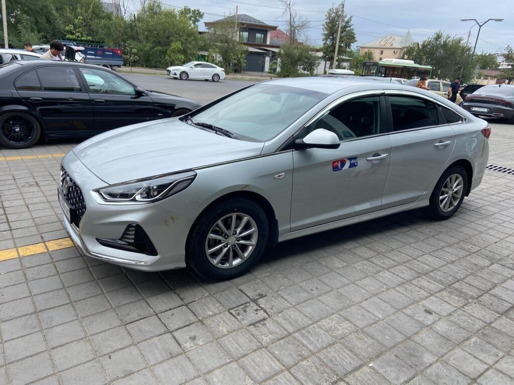 Hyundai Sonata: 2021 г., 2 л, Автомат, Газ, Седан: фото 4