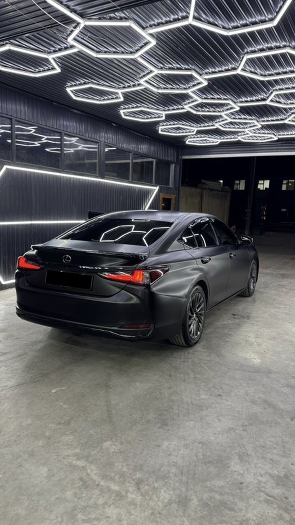 Lexus ES: 2019 г., 2.5 л, Вариатор, Гибрид, Седан: фото 4