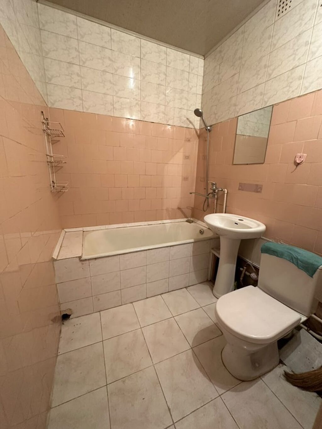 1 комната, 35 м², Аламедин-1 мкр 105 серия, 2 этаж, Старый ремонт: фото 3