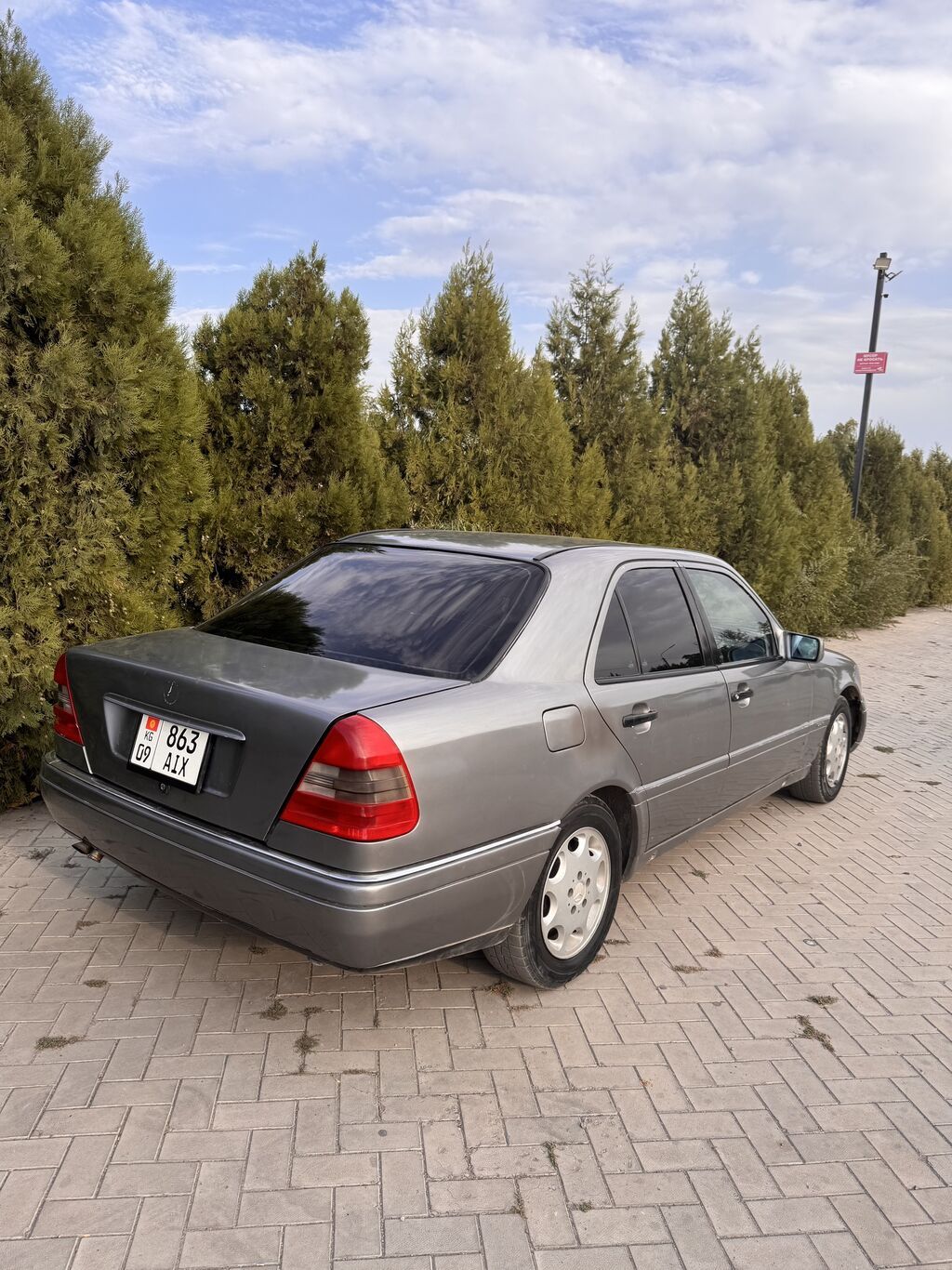 Mercedes-Benz E-Class: 1997 г., 2 л, Автомат: фото 3