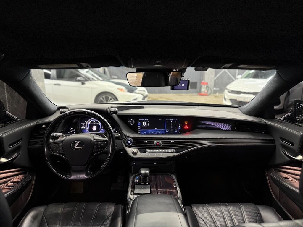 Lexus LS: 2019 г., 3.5 л, Гибрид, Седан: фото 5