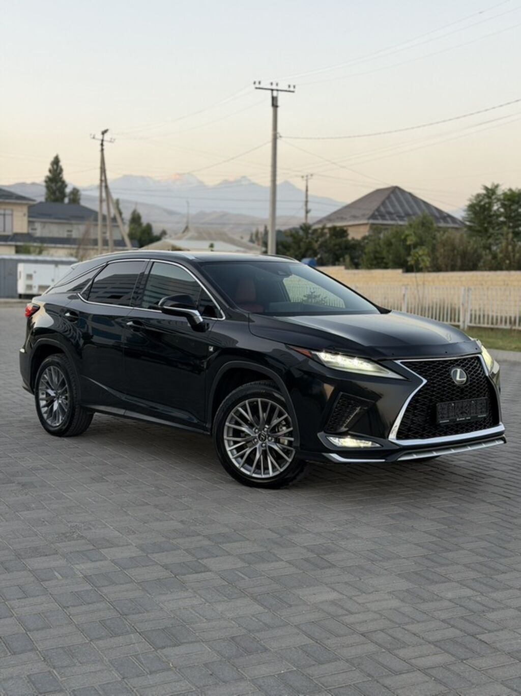 Lexus RX: 2022 г., 3.5 л, Автомат, Бензин, Кроссовер: фото 3