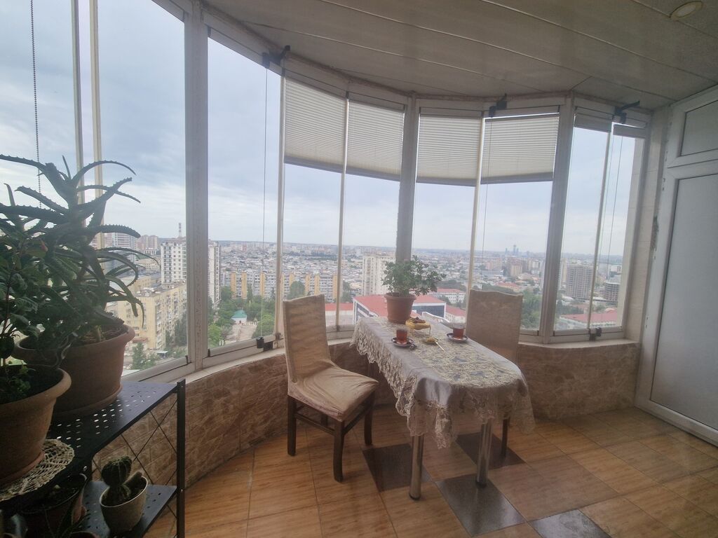 Yasamal, 3 otaqlı, Yeni tikili, m. 8 Noyabr, 106 kv. m