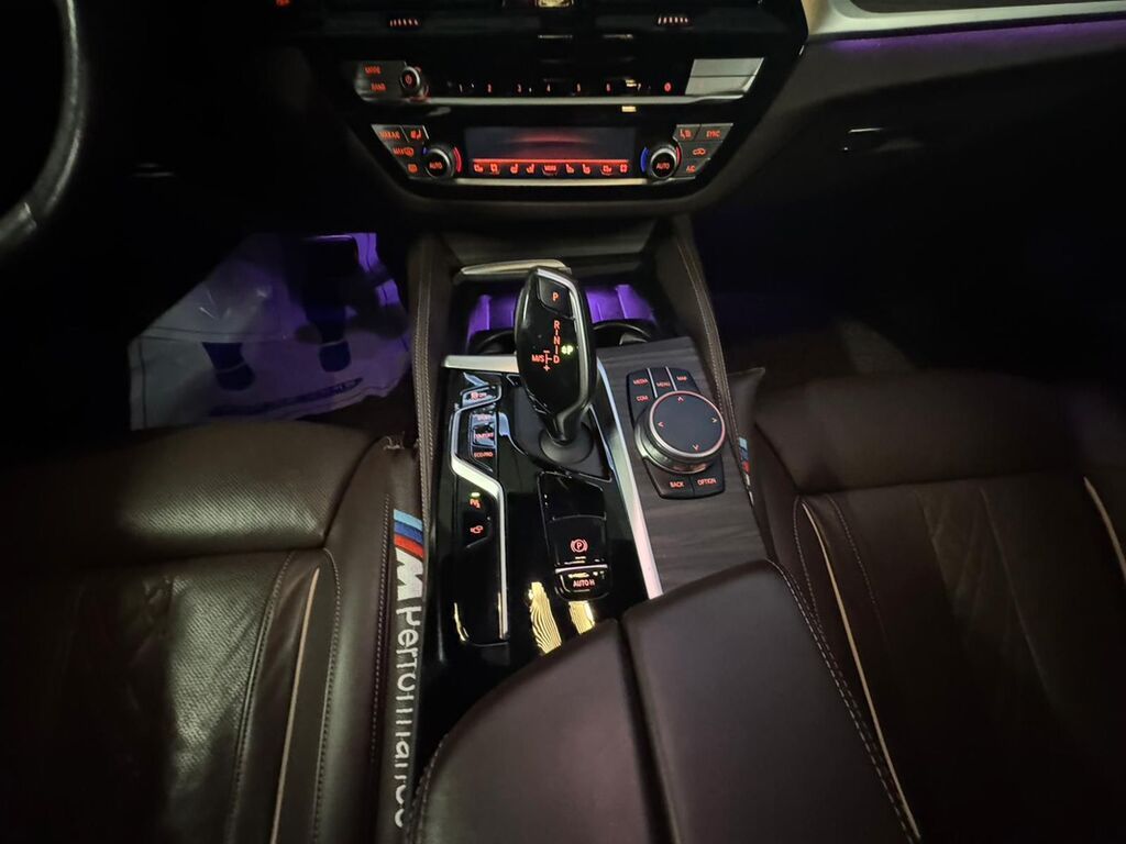 BMW 5 series: 2020 г., 3 л, Автомат, Бензин, Седан: фото 3