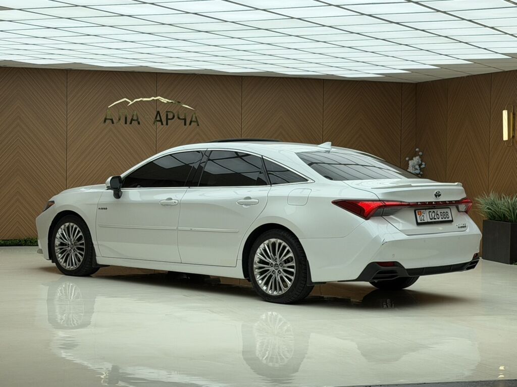 Toyota Avalon: 2019 г., 2.5 л, Вариатор, Гибрид, Седан: фото 4