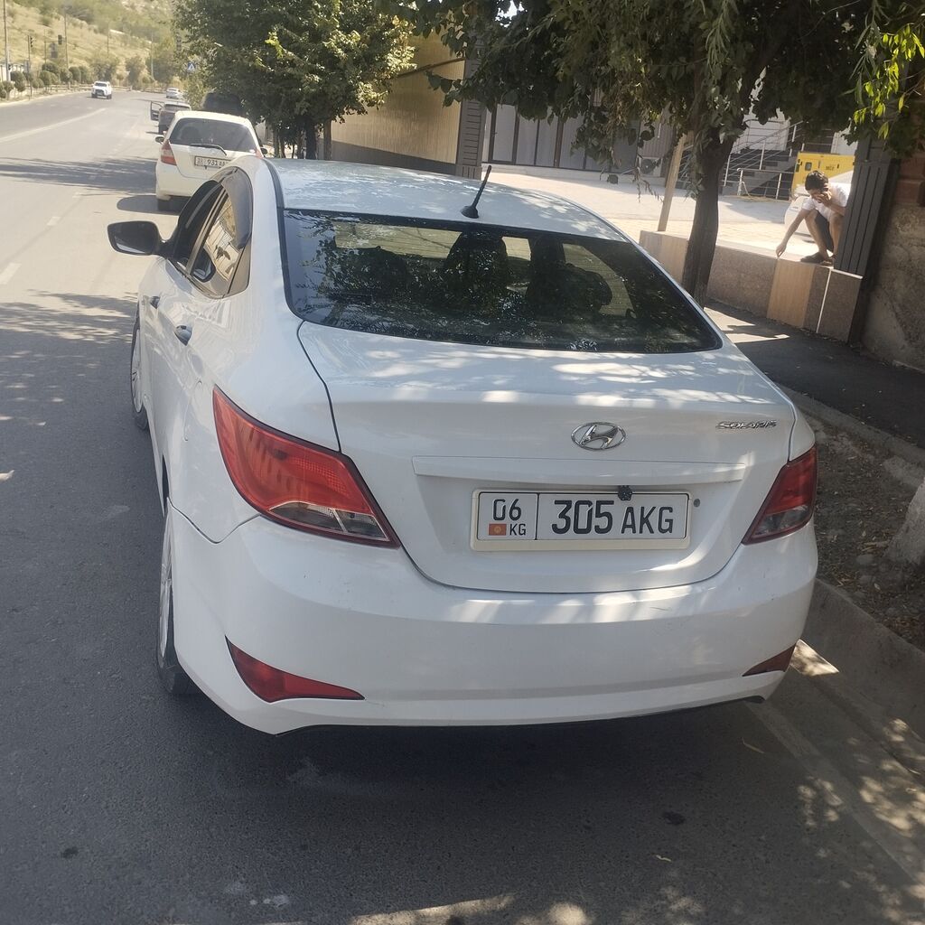 Hyundai Accent: 2015 г., 1.4 л, Механика, Седан: фото 5