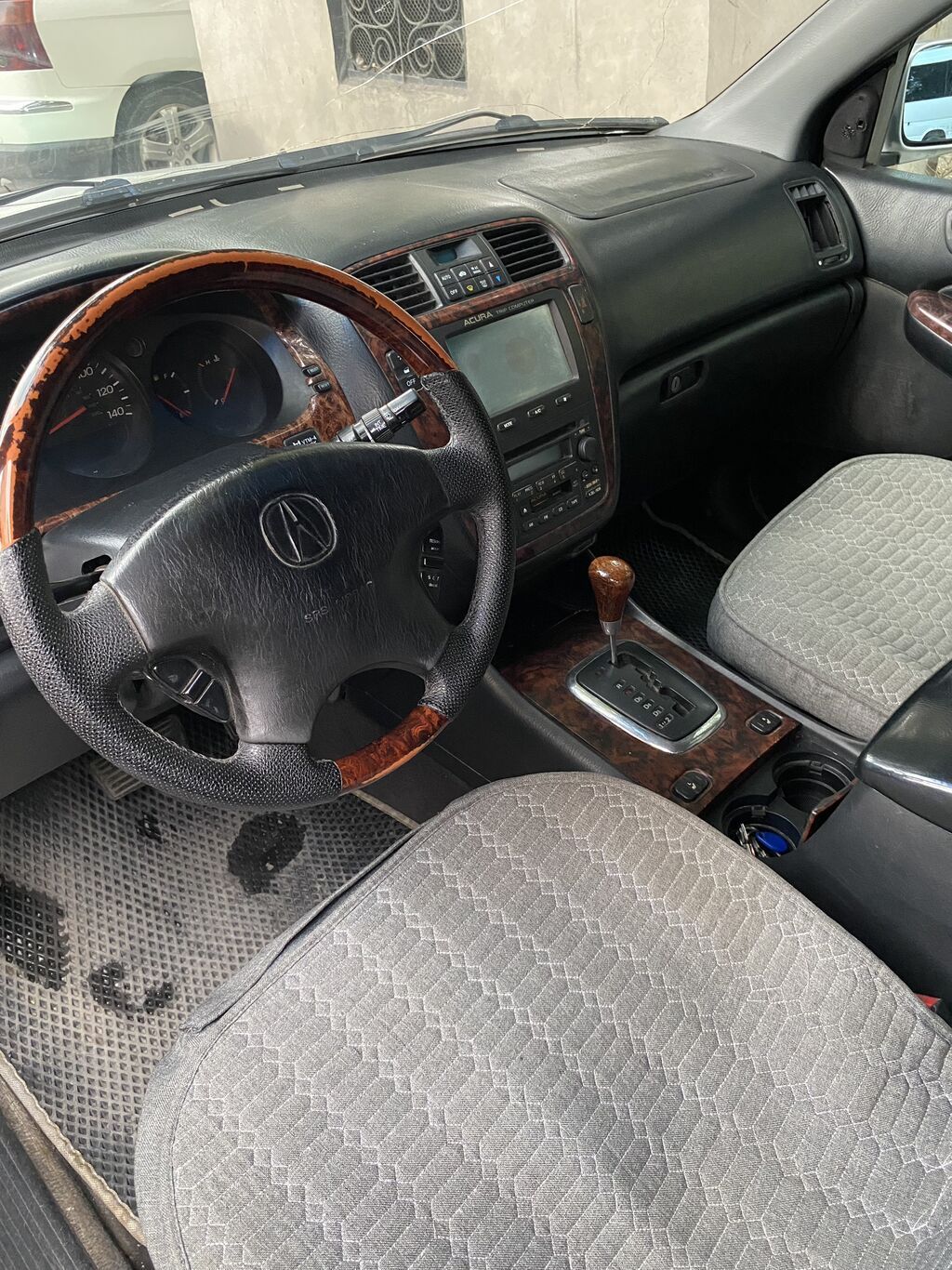 Acura MDX: 2002 г., 3.5 л, Автомат, Бензин, Внедорожник: фото 8