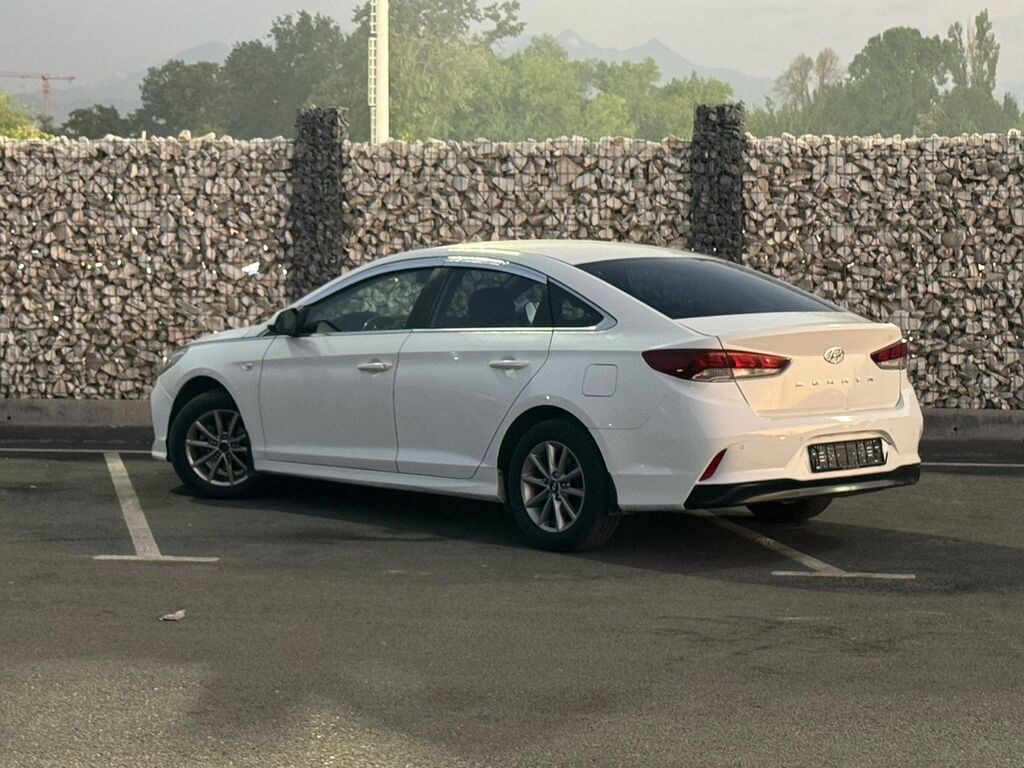 Продам Hyundai Sonata 2018, автомат, 2.0 л: фото 2