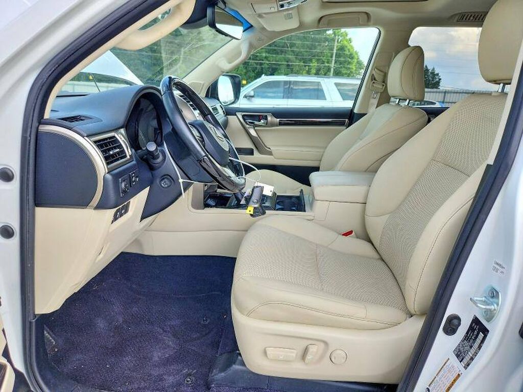 Lexus GX: 2020 г., 4.6 л, Автомат, Бензин: фото 8