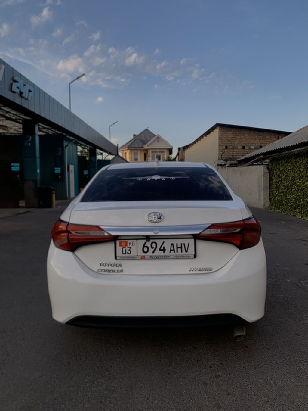 Toyota Corolla: 2017 г., 1.8 л, Робот, Гибрид, Седан: фото 6