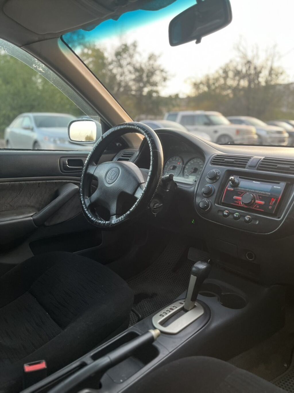 Honda Civic: 2002 г., 1.5 л, Автомат, Бензин, Седан: фото 4
