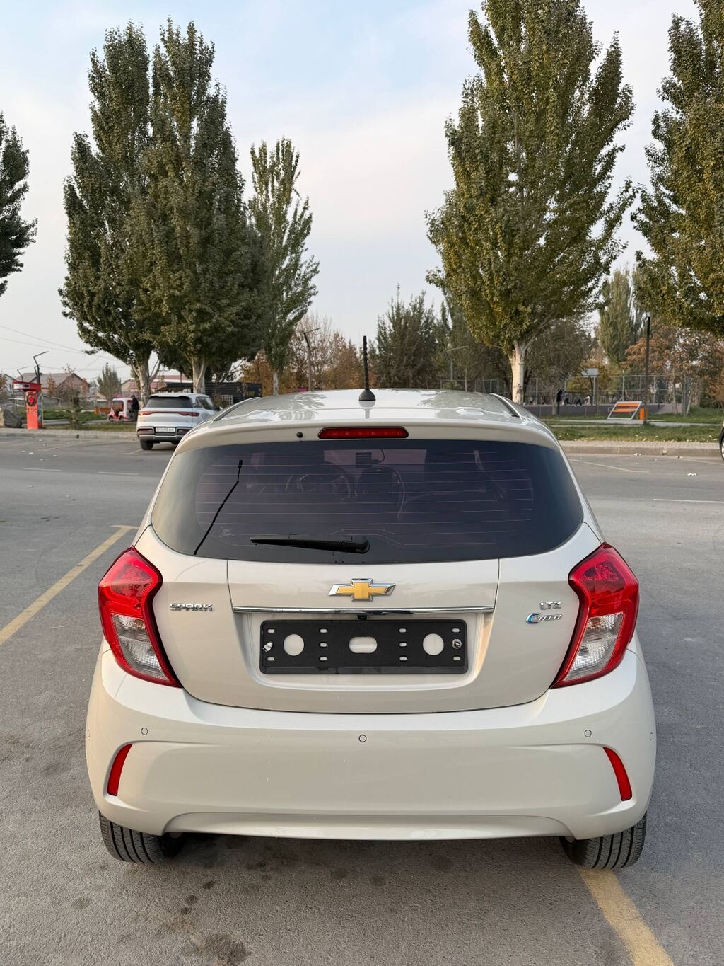 Chevrolet Spark: 2017 г., 1 л, Автомат, Бензин, Хэтчбэк: фото 7
