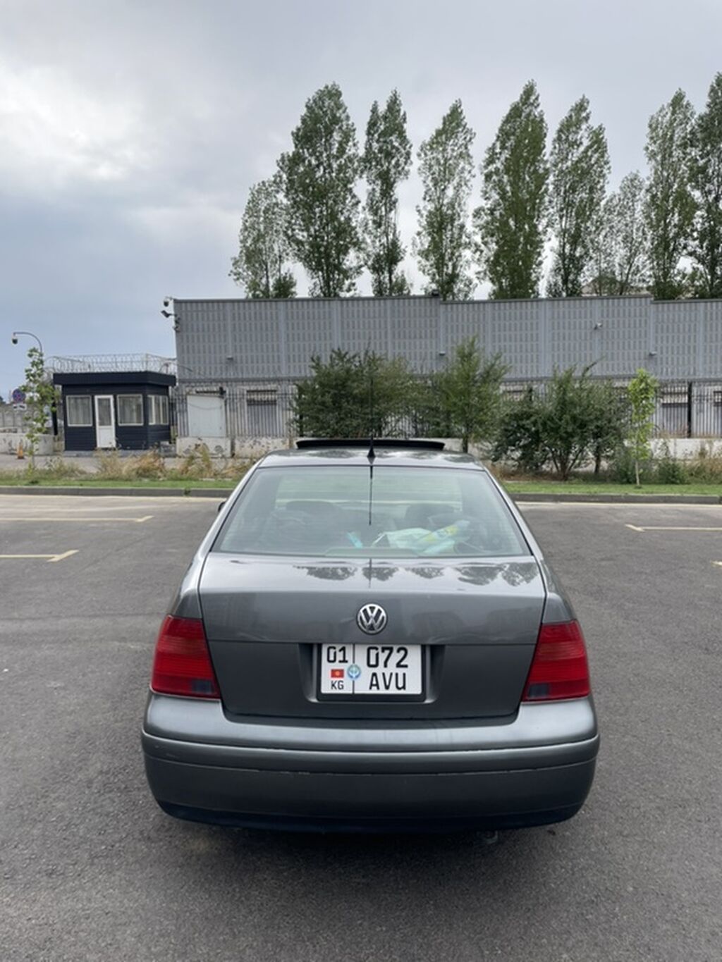 Volkswagen Bora: 2002 г., 2 л, Механика, Бензин, Седан: фото 4