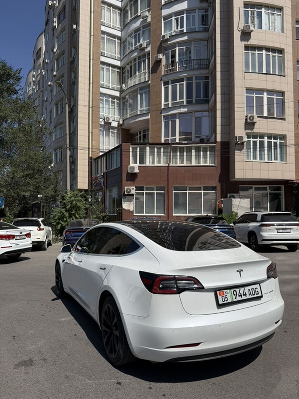 Tesla Model 3: 2020 г., Электромобиль, Лифтбек: фото 4