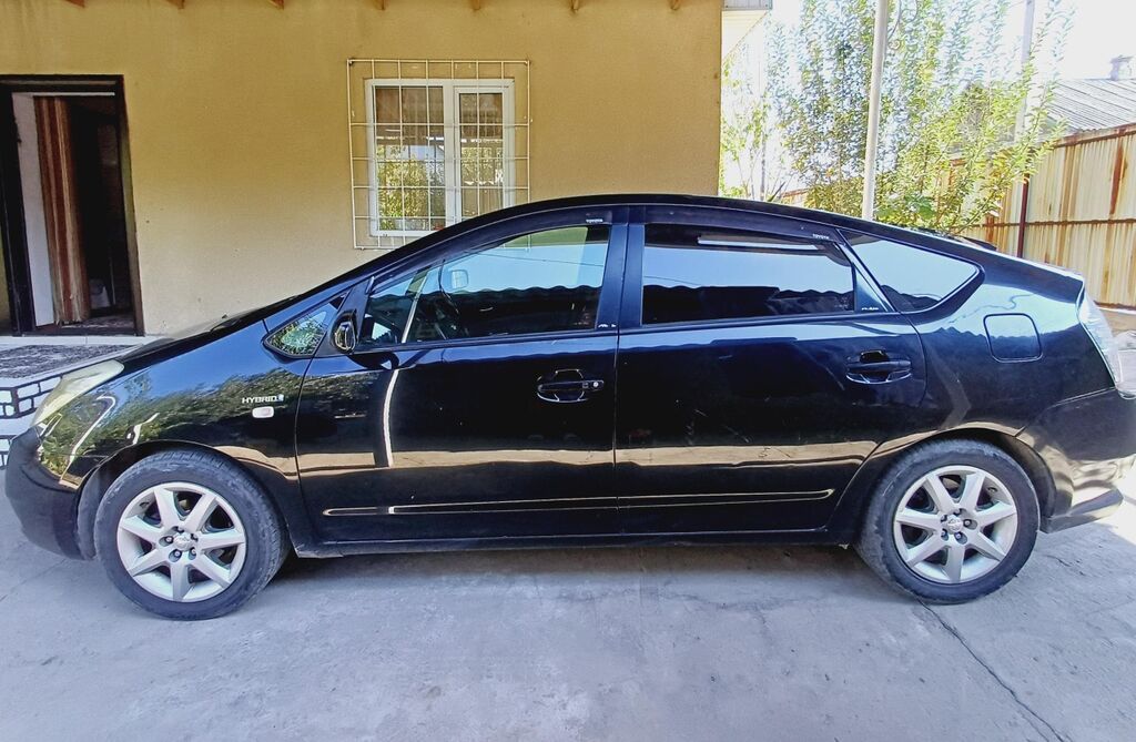 Toyota Prius: 2006 г., 1.5 л, Автомат, Гибрид, Хэтчбэк: фото 2