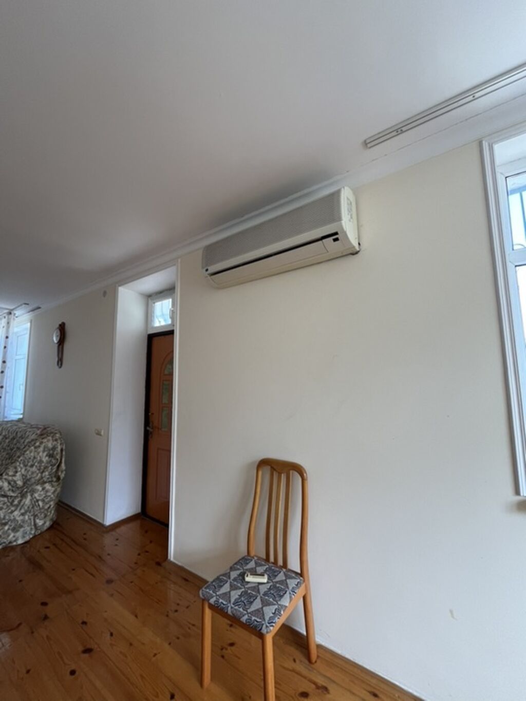 Saray 7 otaqlı, 260 kv. m, Orta təmir