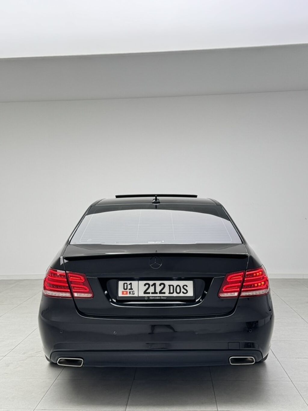 Mercedes-Benz E-Class: 2013 г., 3.5 л, Бензин, Седан: фото 2