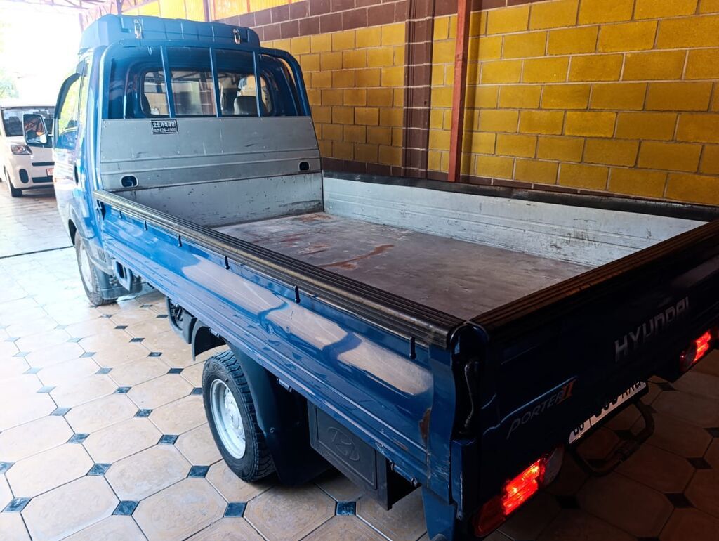 Hyundai Porter: 2008 г., 2.5 л, Механика, Дизель: фото 3
