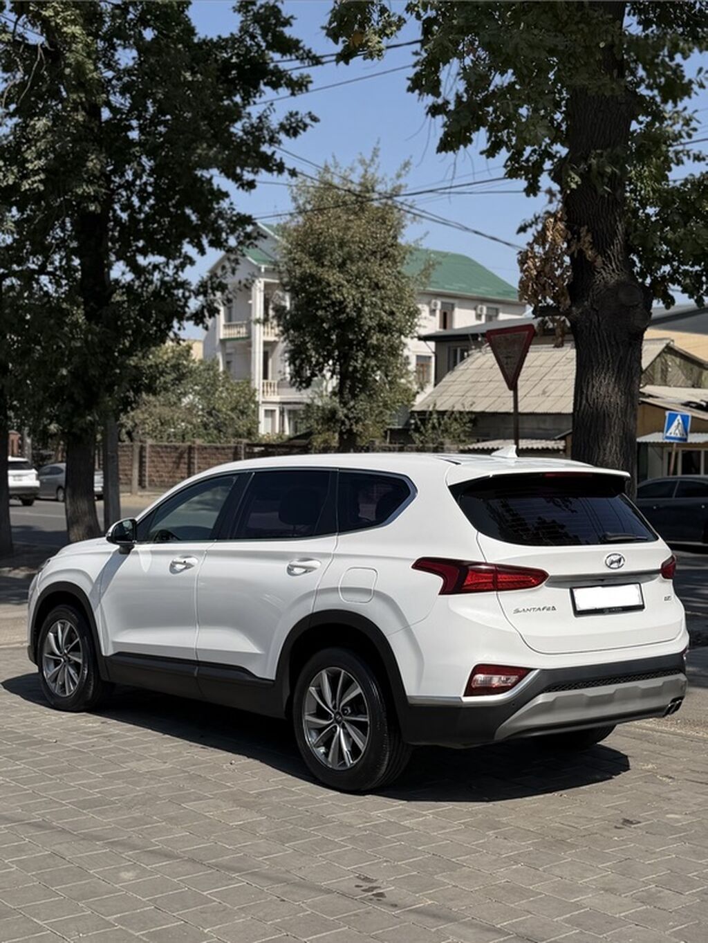 Hyundai Santa Fe: 2018 г., 2 л, Автомат, Дизель, Кроссовер: фото 4