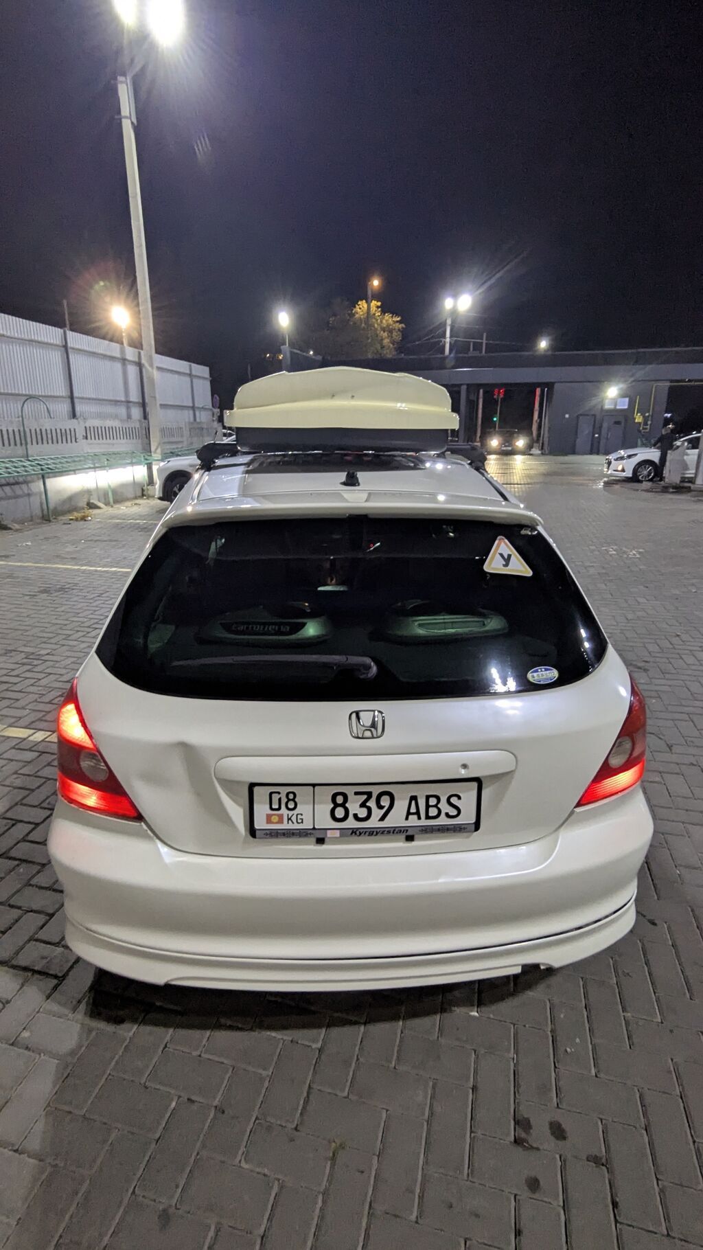 Honda Civic: 2002 г., 1.5 л, Автомат, Бензин, Хэтчбэк: фото 4