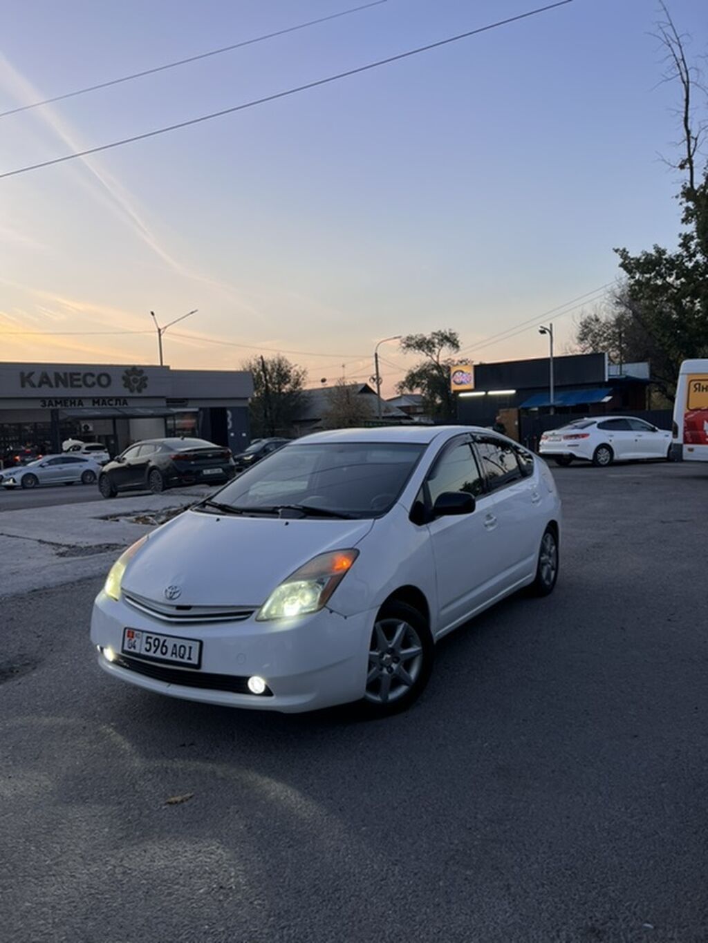 Toyota Prius: 2007 г., Автомат, Гибрид, Хэтчбэк: фото 1