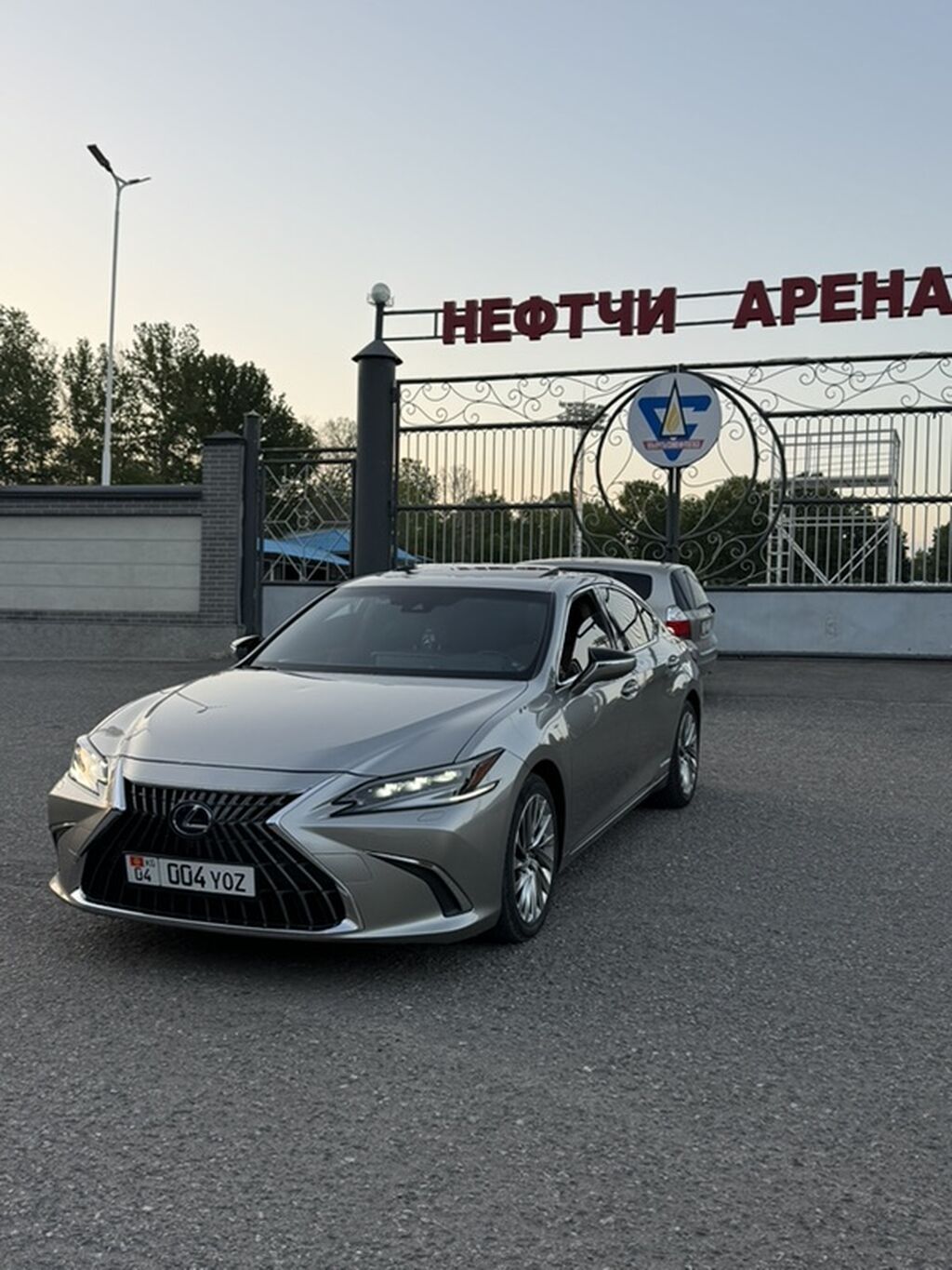 Lexus ES: 2022 г., 2.5 л, Вариатор, Бензин, Седан: фото 1