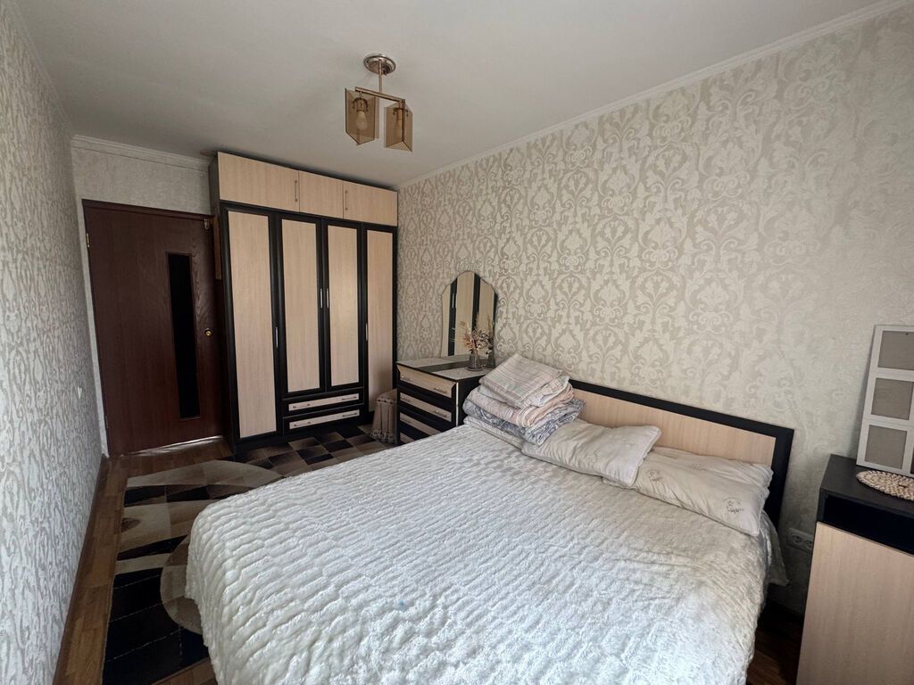 3 комнаты, 66 м², 8 мкр 104 серия, 3 этаж, Евроремонт: фото 5