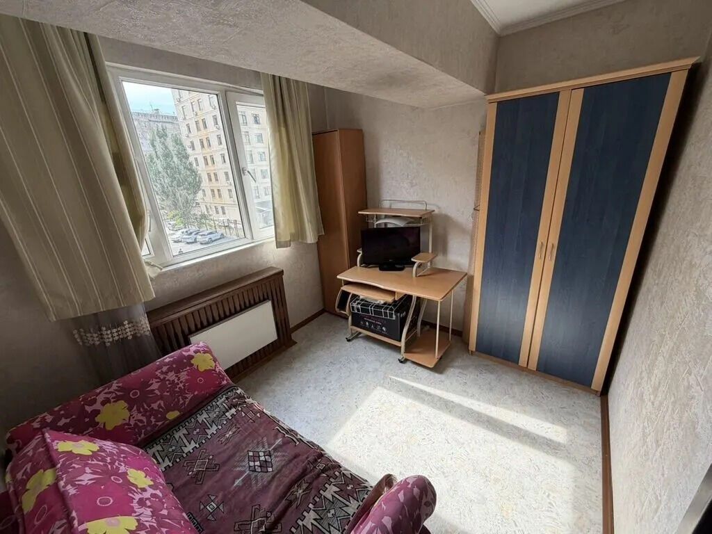 2 комнаты, 62 м², Индивидуалка, 3 этаж, Косметический ремонт — фото 2