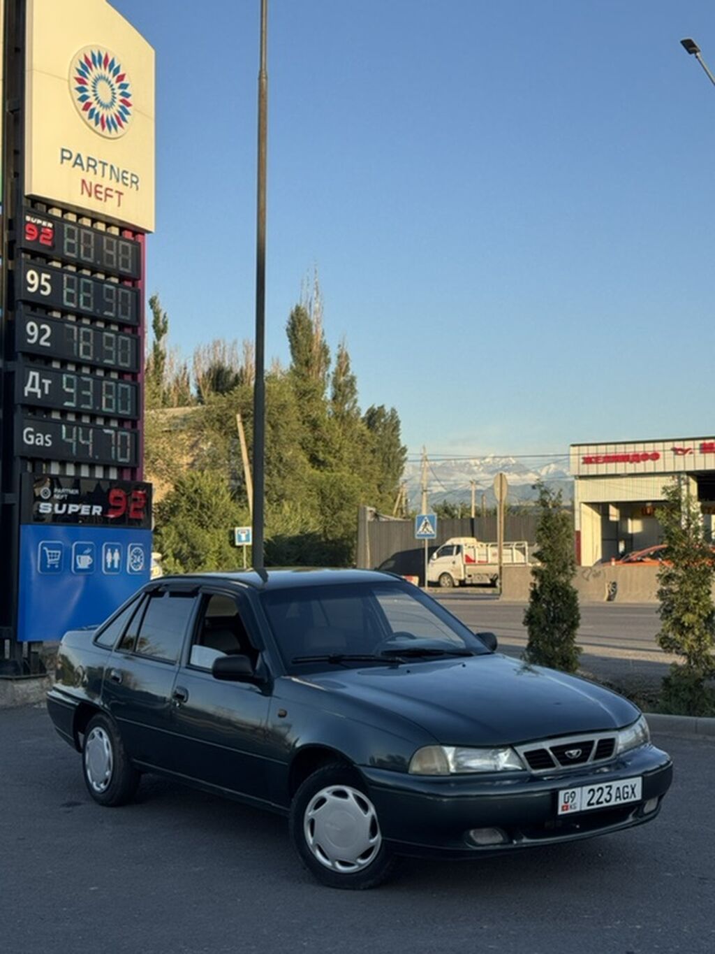 Daewoo Nexia: 2003 г., 1.5 л, Механика, Бензин, Седан — фото 1