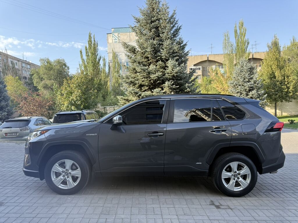 Toyota RAV4: 2019 г., 2.5 л, Автомат, Гибрид, Кроссовер: фото 6