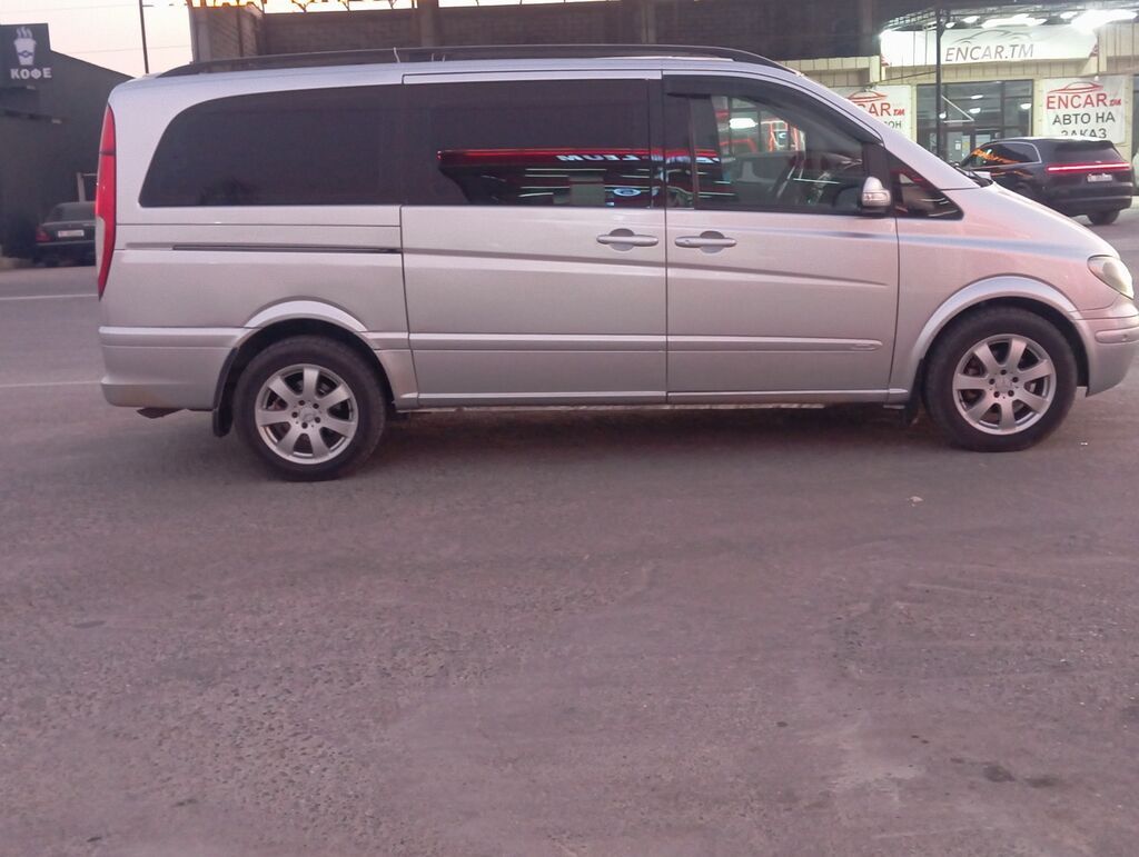 Mercedes-Benz Viano: 2004 г., Минивэн: фото 3