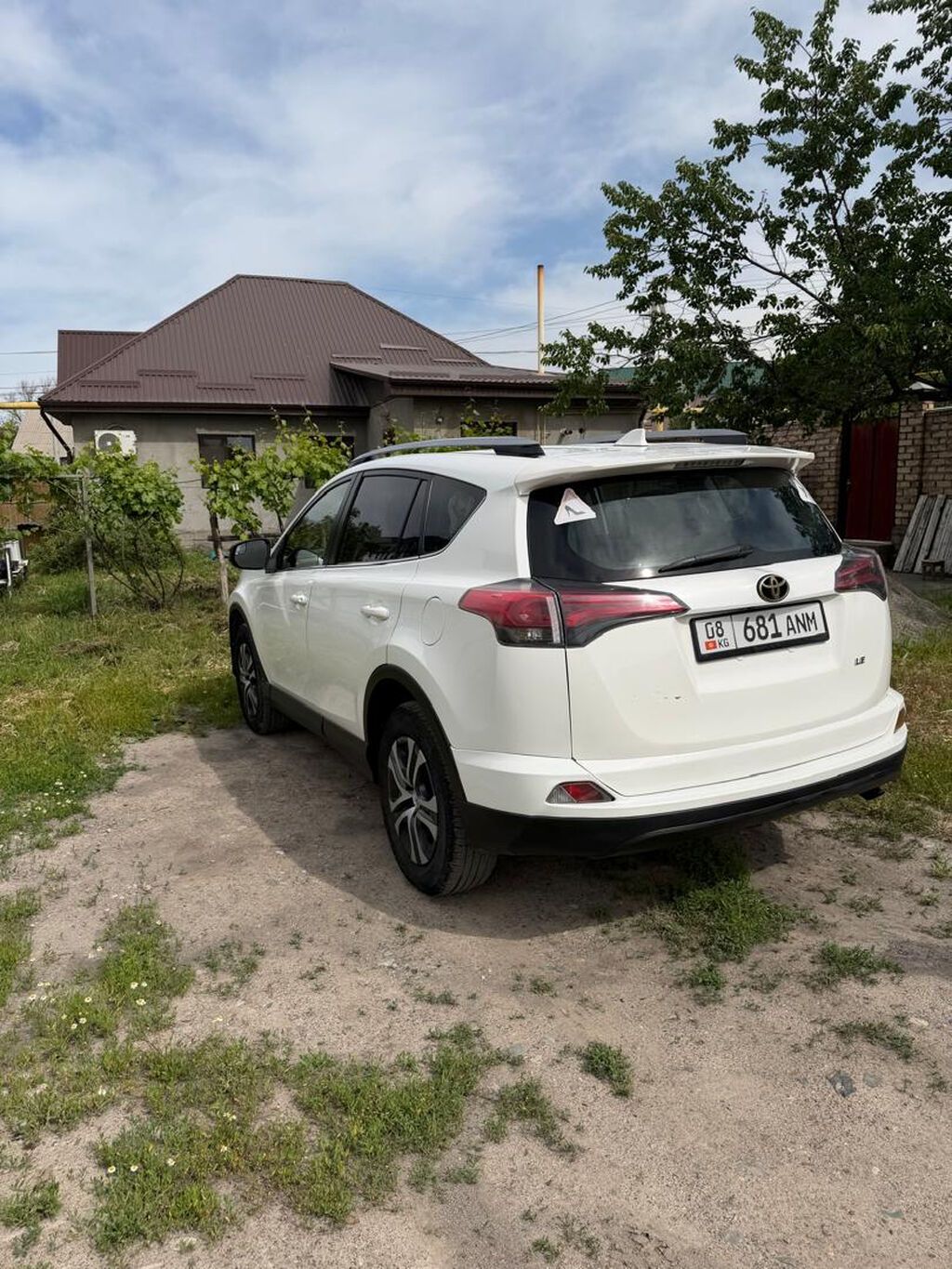 Toyota RAV4: 2018 г., 2.5 л, Автомат, Бензин, Кроссовер — фото 3
