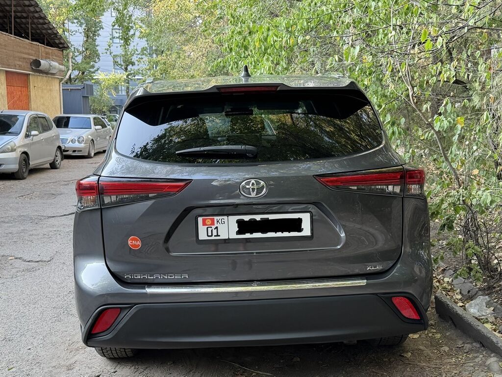 Toyota Highlander: 2021 г., 3.5 л, Бензин, Кроссовер: фото 2