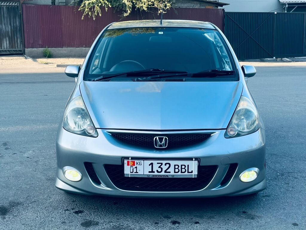 Honda Fit: 2003 г., 1.5 л, Вариатор, Бензин, Хэтчбэк: фото 4