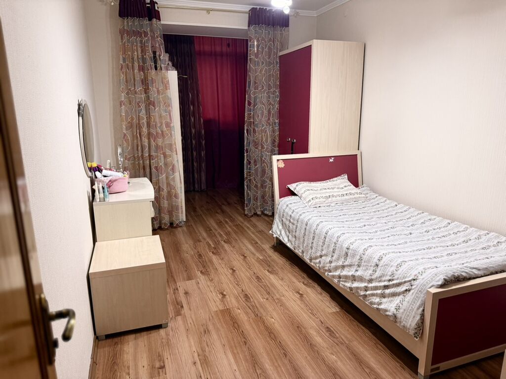 Продается 4-комнатная квартира, 160 м², 9 мкр: фото 4