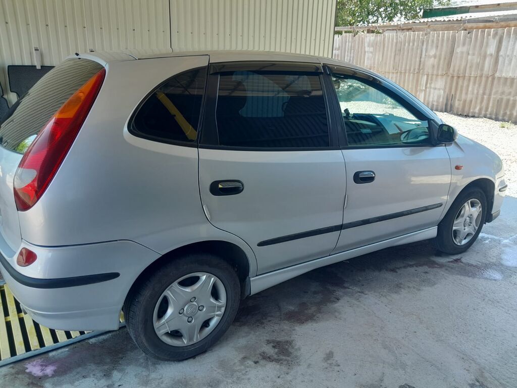 Nissan Almera Tino: 2004 г., 1.8 л, Автомат, Бензин, Минивэн: фото 3