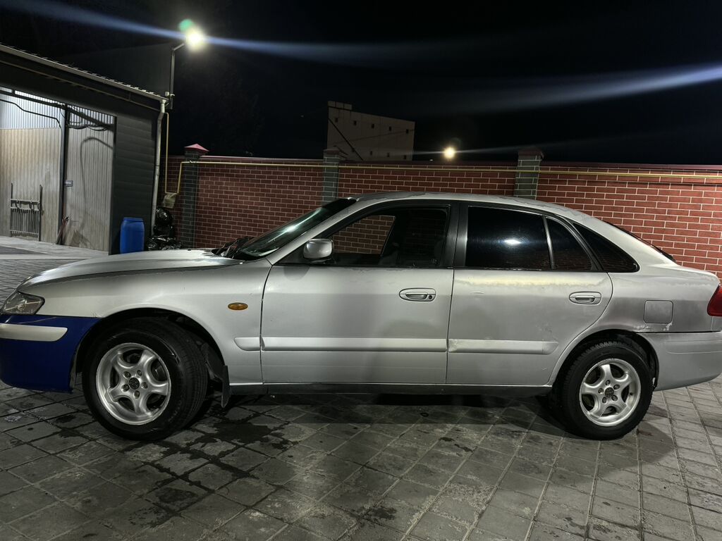 Mazda 626: 2000 г., 2 л, Механика, Бензин, Хэтчбэк — фото 6