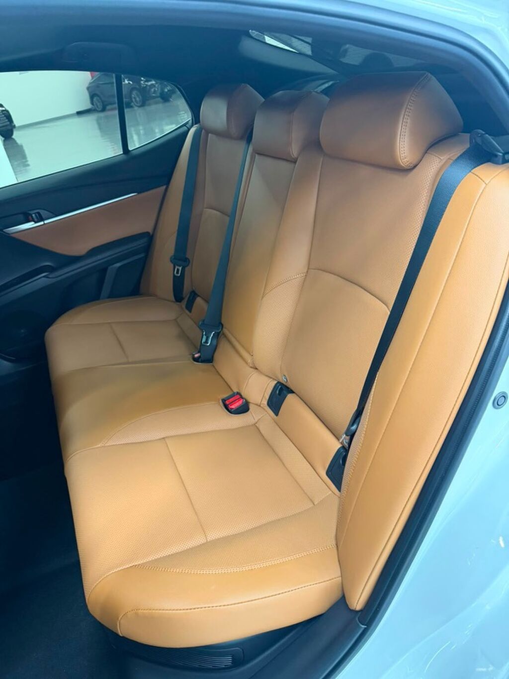 Toyota Camry: 2024 г., 2.5 л, Вариатор, Гибрид, Седан: фото 8