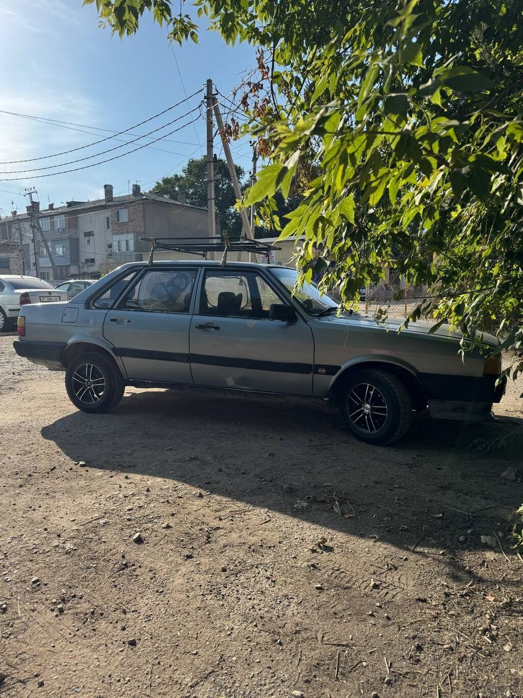 Audi 80: 1987 г., 1.8 л, Механика, Седан: фото 4