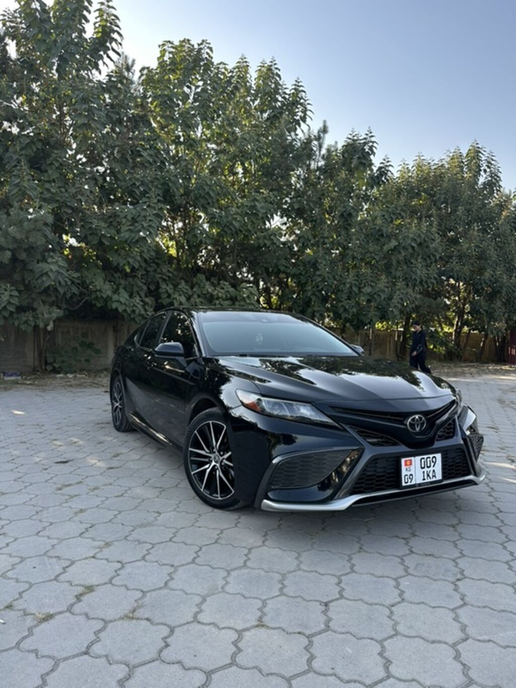Toyota Camry: 2021 г., 2.5 л, Автомат, Бензин, Седан: фото 1