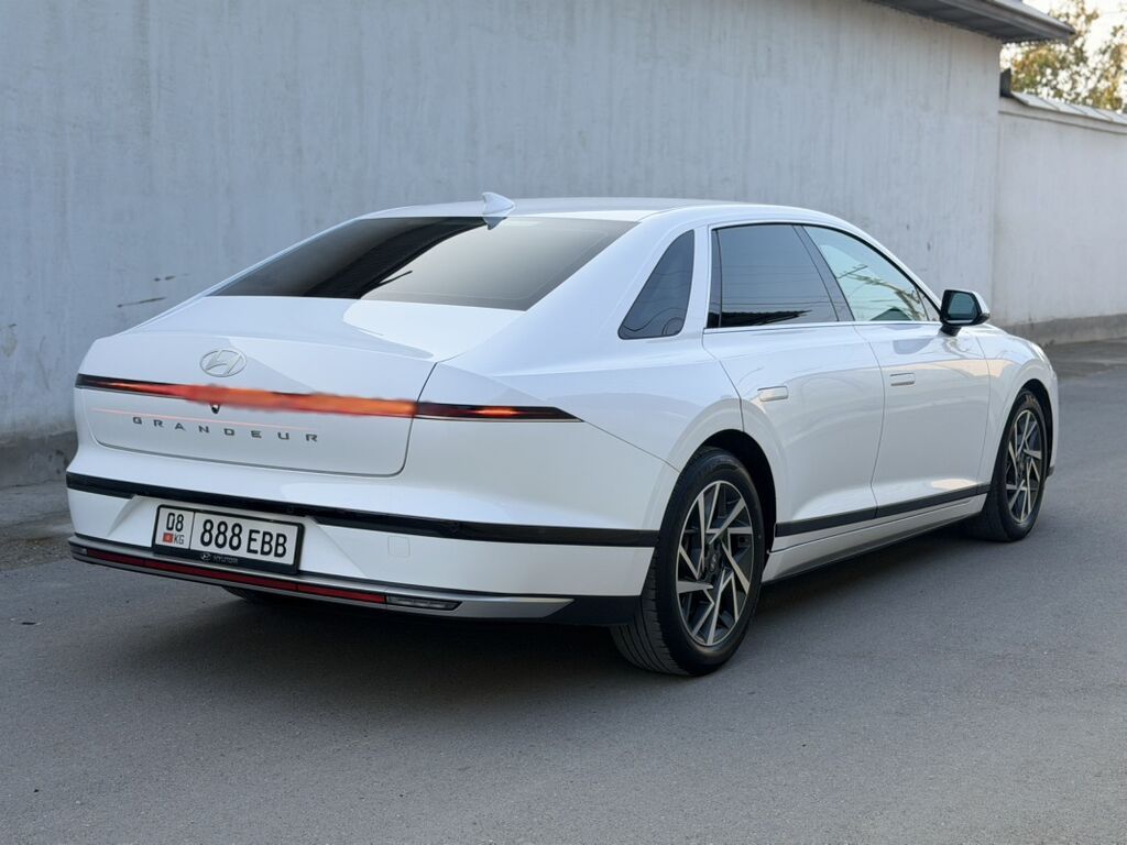 Hyundai Grandeur: 2023 г., Автомат, Газ, Седан: фото 2